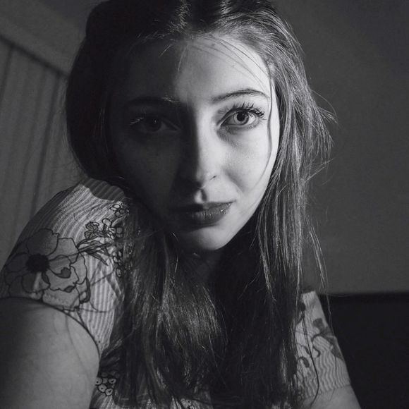 Meet your Posher, Shanie - Picture 1 of 1